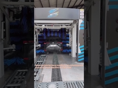 Un technicien de Kolon a installé une machine à laver les voitures dans un tunnel en Indonésie!