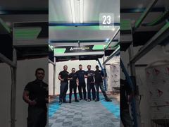 Le technicien Kolon a installé et mis en service un lave-auto sans contact entièrement aux Philippines !!