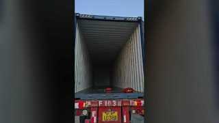 Les machines de lavage de voiture sans contact avancées KL-360 haut de gamme de Kolon sont chargées et expédiées en Russie !