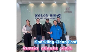 Accueillons chaleureusement nos clients russes pour visiter notre usine aujourd’hui !
