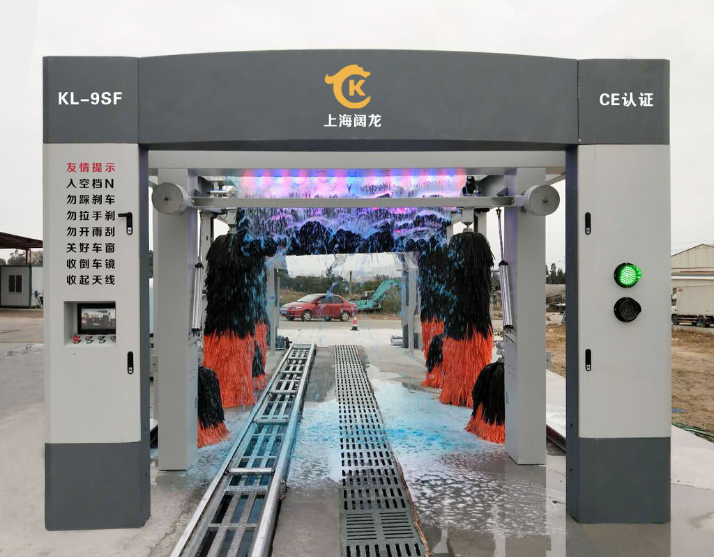 Une machine à laver automatique à 14 pinces 30m système de convoyeur.